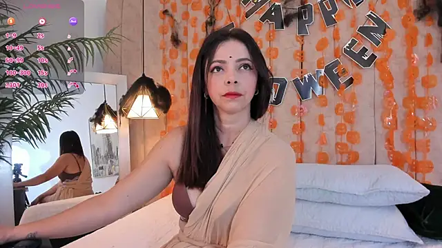 Snapshot of Anantaa_ chatting on 10-28-25, 11:47 Anantaa online show from 10-28-25, 11:47