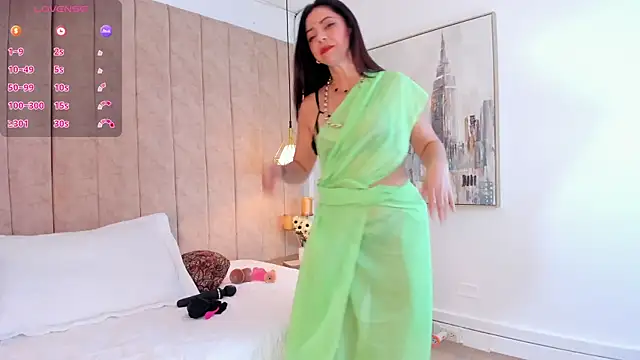 Snapshot of Anantaa_ chatting on 11-06-25, 11:44 Anantaa online show from 11-06-25, 11:44