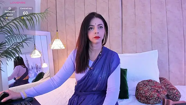 Snapshot of Anantaa_ chatting on 12-05-25, 01:31 Anantaa online show from 12-05-25, 01:31