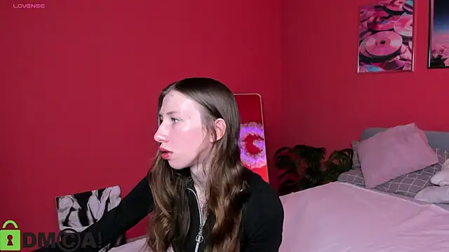 Lisbeth  Salander online show from 10-05-25, 01:59