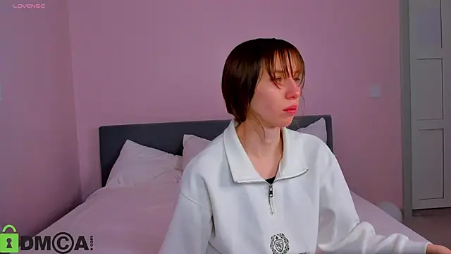 Lisbeth  Salander online show from 11-21-25, 02:43