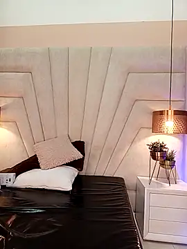 KITY HILL online show from 04-27-26, 03:15