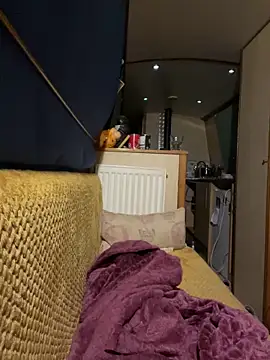 Snapshot of ladyboatlady chatting on 09-22-25, 09:50 ladyboatlady online show from 09-22-25, 09:50