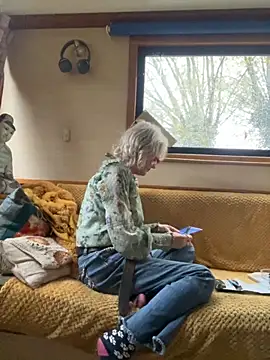 Snapshot of ladyboatlady chatting on 10-19-25, 03:23 ladyboatlady online show from 10-19-25, 03:23