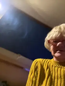 ladyboatlady online show from 11-25-25, 05:24