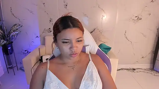 Snapshot of scarlett_enjoy1 chatting on 09-11-25, 12:27 scarlett enjoy1 online show from 09-11-25, 12:27