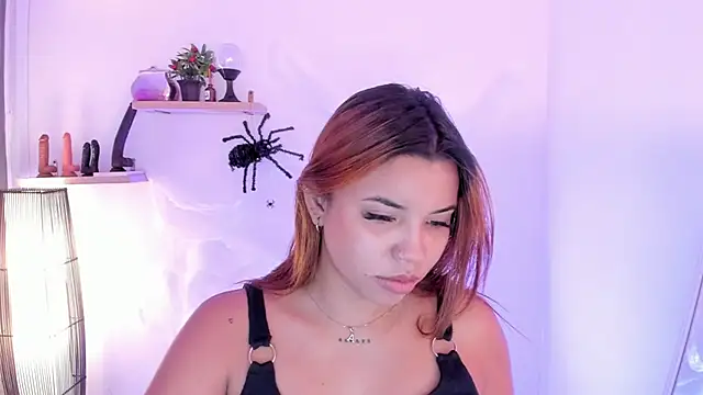 Snapshot of scarlett_enjoy1 chatting on 10-14-25, 12:50 scarlett enjoy1 online show from 10-14-25, 12:50