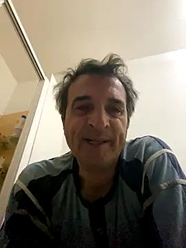 sasatimido online show from 10-24-25, 03:58