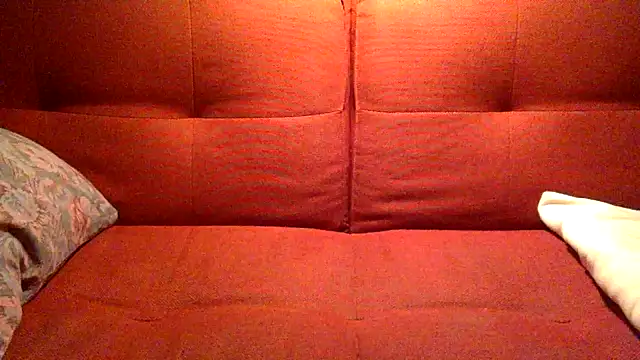 Snapshot of analilatorbooty chatting on 09-17-25, 09:49 analilatorbooty online show from 09-17-25, 09:49