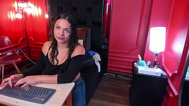 bellarivera  online show from 02-13-26, 07:10