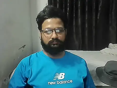 Dollseye online show from 04-15-26, 01:29