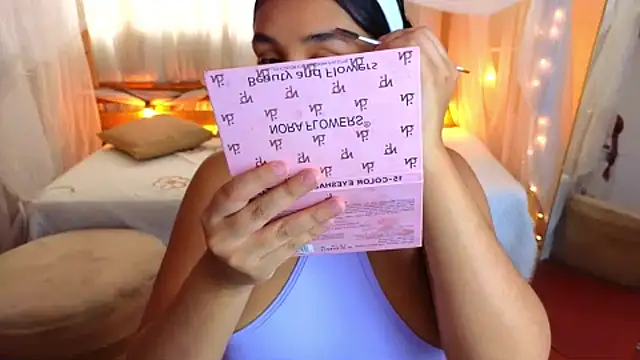 loreaniss online show from 10-21-25, 07:47