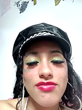 Kylie Moan online show from 11-01-25, 05:20