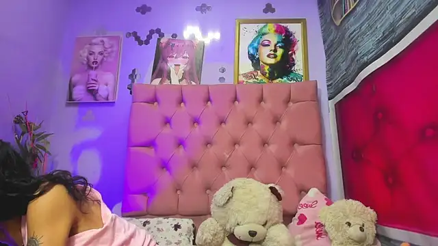 Kylie Moan online show from 11-04-25, 04:22