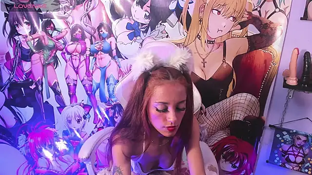 Kylie Moan online show from 11-22-25, 04:33