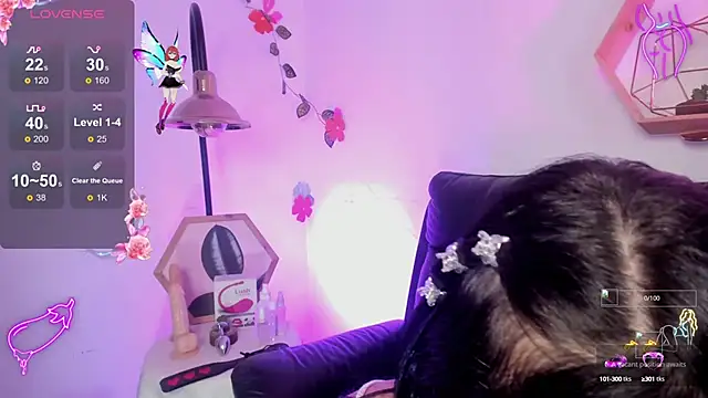 Hadid Jimenez  online show from 09-16-25, 07:59