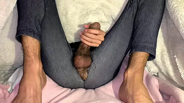 Snapshot of BouncySubsidy chatting on 01-13-26, 03:06 BouncySubsidy online show from 01-13-26, 03:06