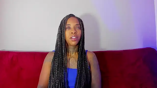 Snapshot of Pauline_Fox chatting on 09-20-25, 01:06 Pauline Fox online show from 09-20-25, 01:06