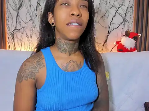 Pauline Fox online show from 12-15-25, 01:21