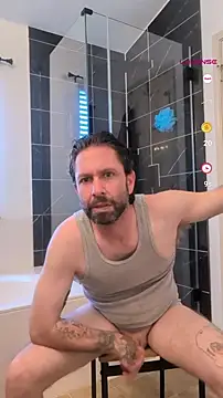 Snapshot of danoo84 chatting on 12-21-25, 08:49 danoo84 online show from 12-21-25, 08:49