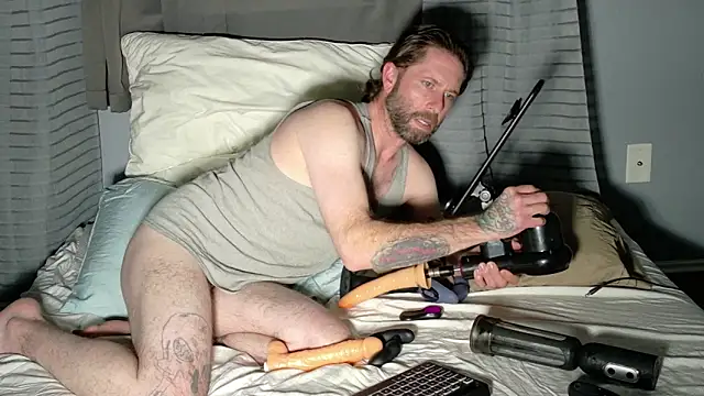 Snapshot of danoo84 chatting on 02-17-26, 04:20 danoo84 online show from 02-17-26, 04:20