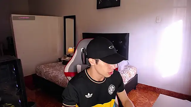 santiago cutex online show from 06-22-26, 12:13