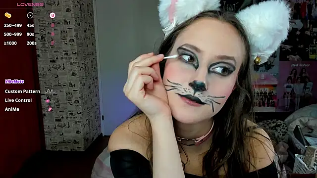 LucyRose3 online show from 10-31-25, 05:47