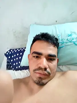 Snapshot of 2025-DANIEL chatting on 05-11-26, 02:45 2025-DANIEL online show from 05-11-26, 02:45