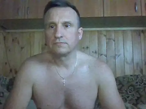 Maksymilian1 online show from 05-12-26, 06:05