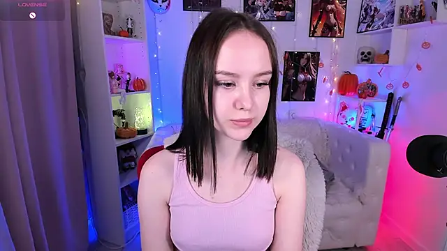 MarySparkle online show from 10-26-25, 03:45