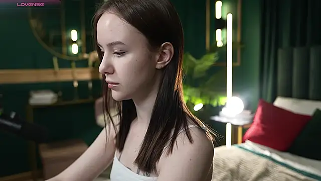 MarySparkle online show from 03-11-26, 04:40