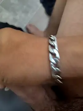 Snapshot of ModelledTread chatting on 03-16-26, 11:31 ModelledTread online show from 03-16-26, 11:31