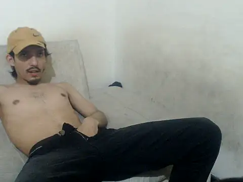 snackontime18 online show from 07-03-26, 03:02