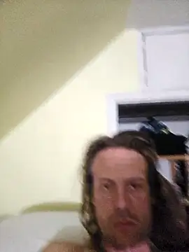 Snapshot of Danny19867 chatting on 09-11-25, 04:23 Danny19867 online show from 09-11-25, 04:23