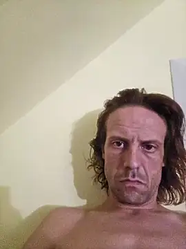 Snapshot of Danny19867 chatting on 09-29-25, 03:11 Danny19867 online show from 09-29-25, 03:11