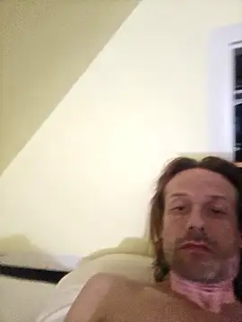 Snapshot of Danny19867 chatting on 10-02-25, 03:13 Danny19867 online show from 10-02-25, 03:13