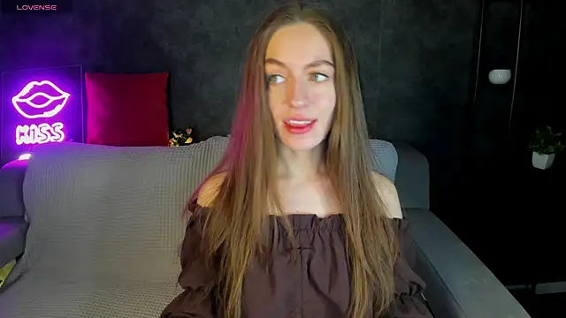 Agnes Wells online show from 04-04-26, 01:04