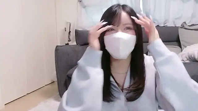 moemilk online show from 04-01-26, 12:22