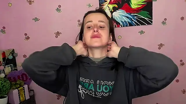 Snapshot of FeelMe__ chatting on 11-25-25, 10:26 FeelMe online show from 11-25-25, 10:26