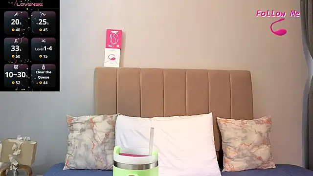 Penelophe01 online show from 01-11-26, 02:44