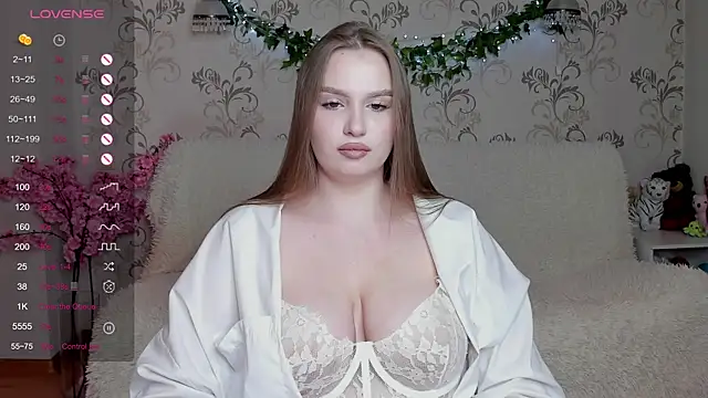 MichelleMiler online show from 01-10-26, 07:43