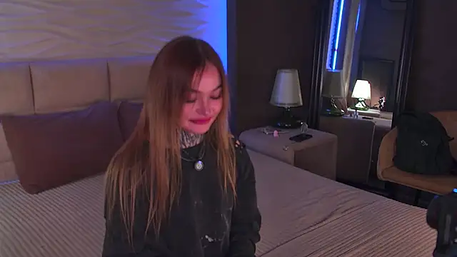 AriWild online show from 04-05-26, 05:26