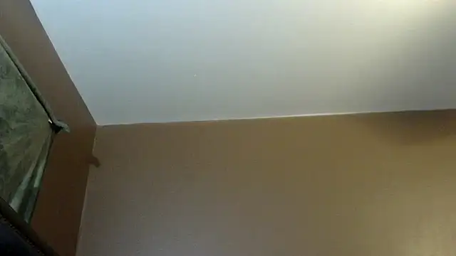 Flossee online show from 12-22-25, 03:03