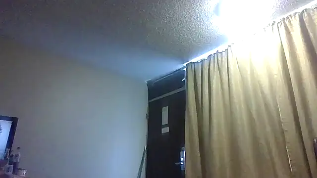 Snapshot of Flossee chatting on 03-07-26, 11:57 Flossee online show from 03-07-26, 11:57