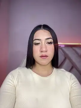 Snapshot of isabela_l chatting on 09-13-25, 11:15 isabela l online show from 09-13-25, 11:15