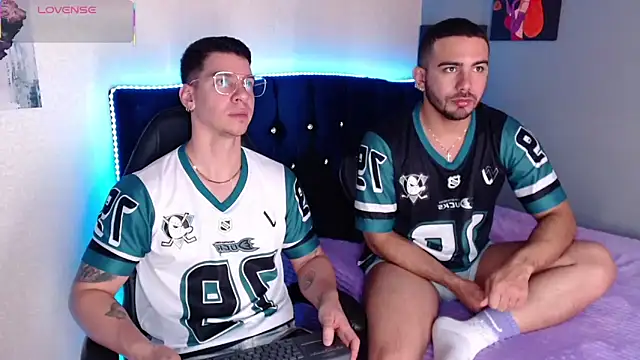 adamhairy online show from 04-25-26, 02:25