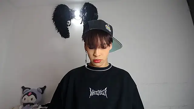 lucky stricke online show from 10-28-25, 04:27