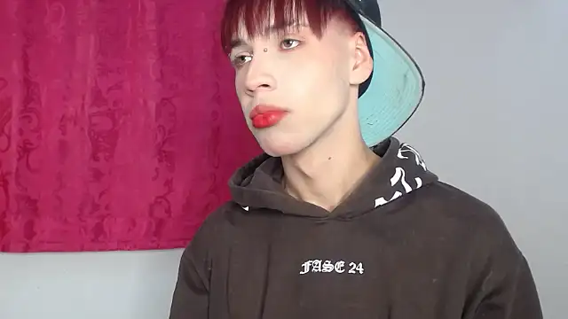 lucky stricke online show from 11-22-25, 04:33