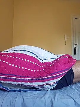 Nesch82 online show from 02-20-26, 06:59