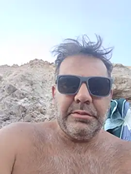 Nesch82 online show from 07-15-26, 04:23